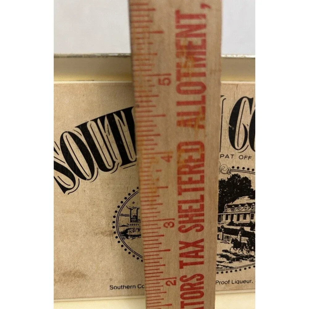 Vintage Southern Comfort Desk Clock Cream & Black Brand Logo Battery Operated
